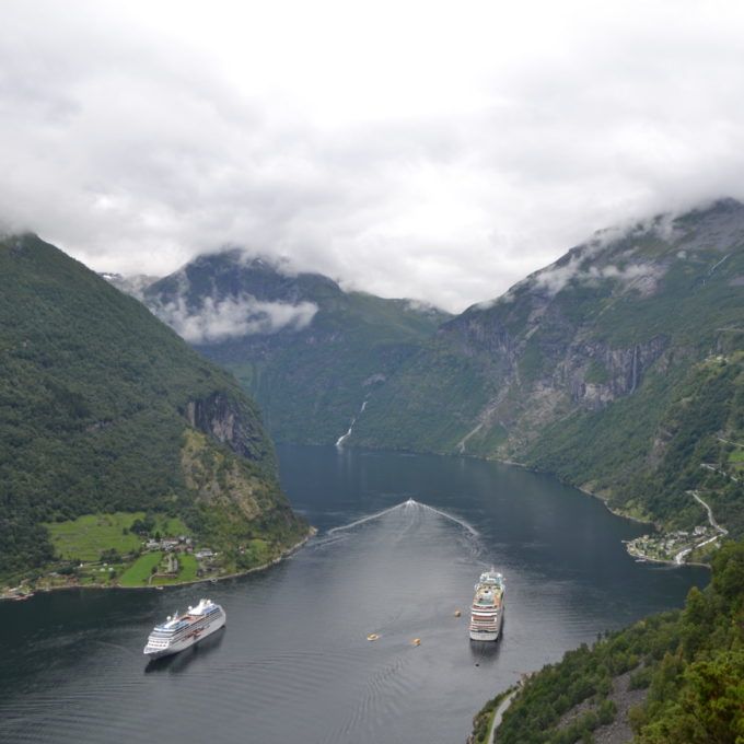 Rédaction d'un article de blog sur le Geirangerfjord en Norvège