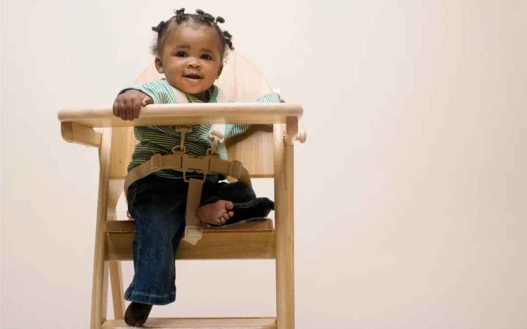Chaise haute bébé : notre guide d’achat